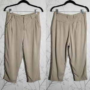 Brockenbow Beige Tencel Blend Pleated Front Capri Pants